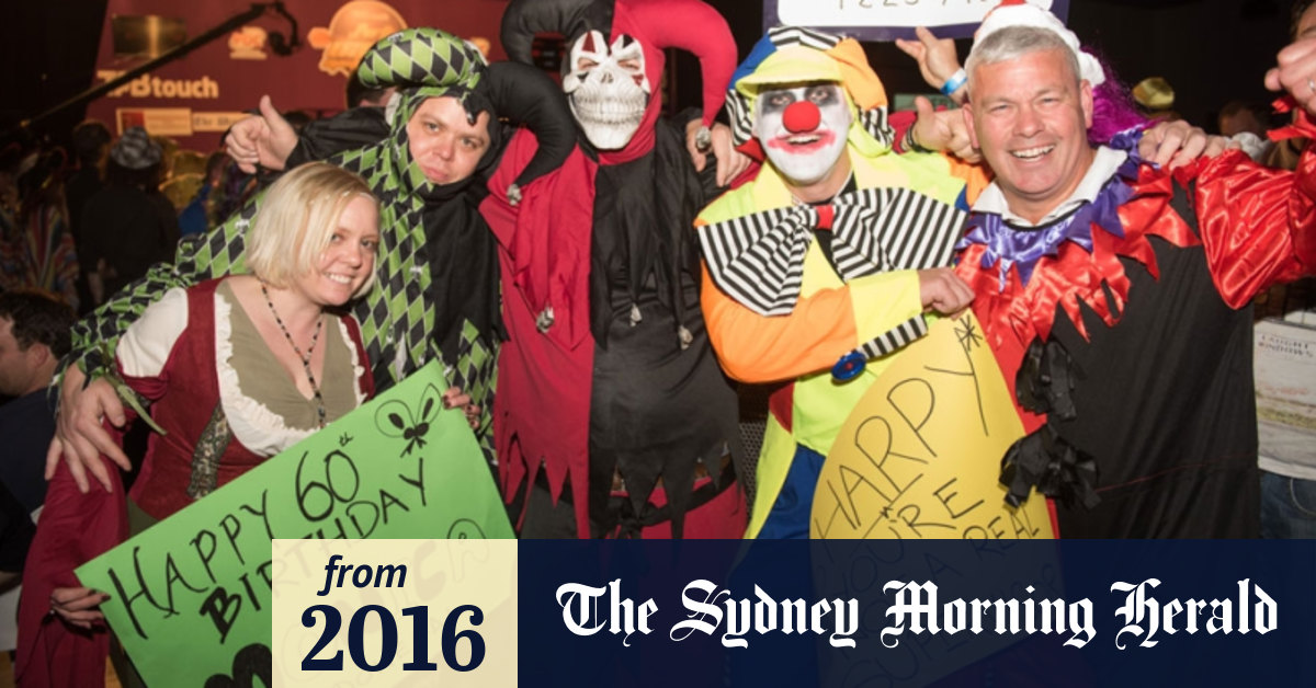 Perth Darts Masters starts in typically colourful style